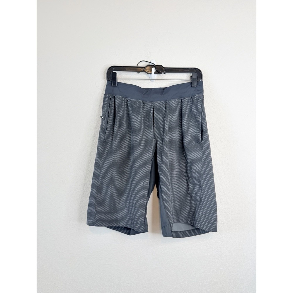 Lululemon T.H.E. Short Mens M Gray 9"‎ Unlined Training Gym Running Workout